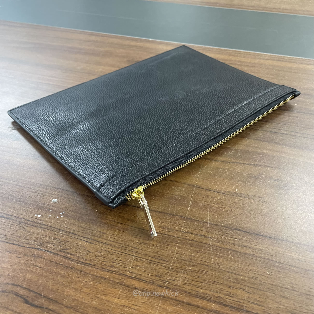 Thom Browne Logo Stamp Leather Document Holder (4) - newkick.org